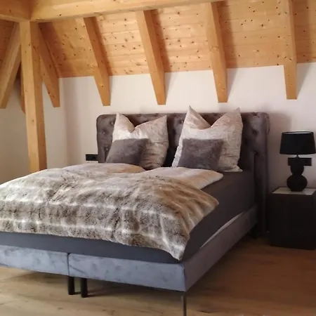Florentina Apartman *